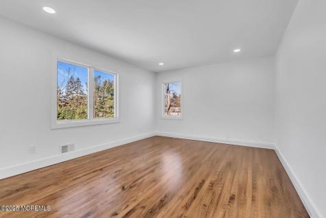 1 Robin Drive Oakhurst NJ 07755