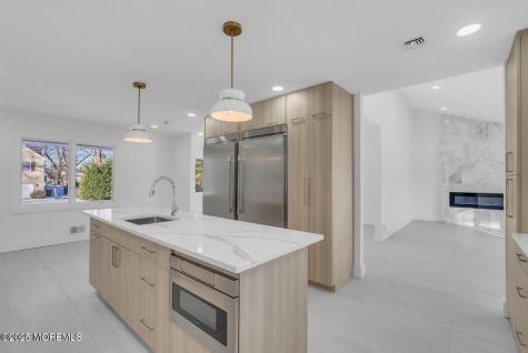 1 Robin Drive Oakhurst NJ 07755