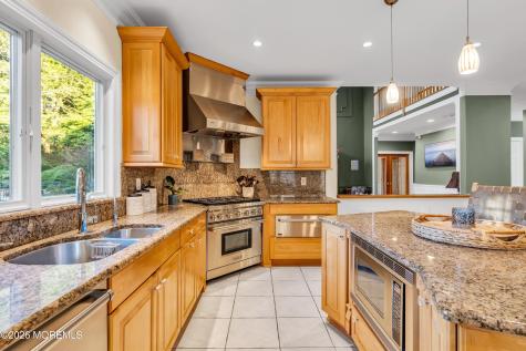 18 Haviland Drive Millstone NJ 08535