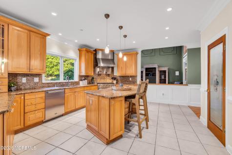 18 Haviland Drive Millstone NJ 08535