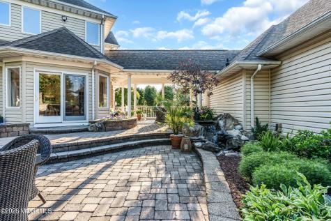18 Haviland Drive Millstone NJ 08535