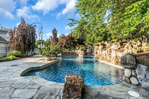 18 Haviland Drive Millstone NJ 08535