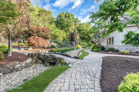 18 Haviland Drive Millstone NJ 08535