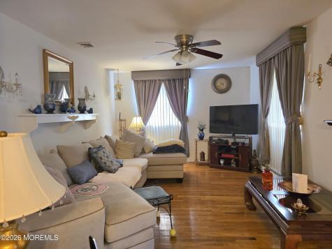 5 West Lake Drive Manchester NJ 08759