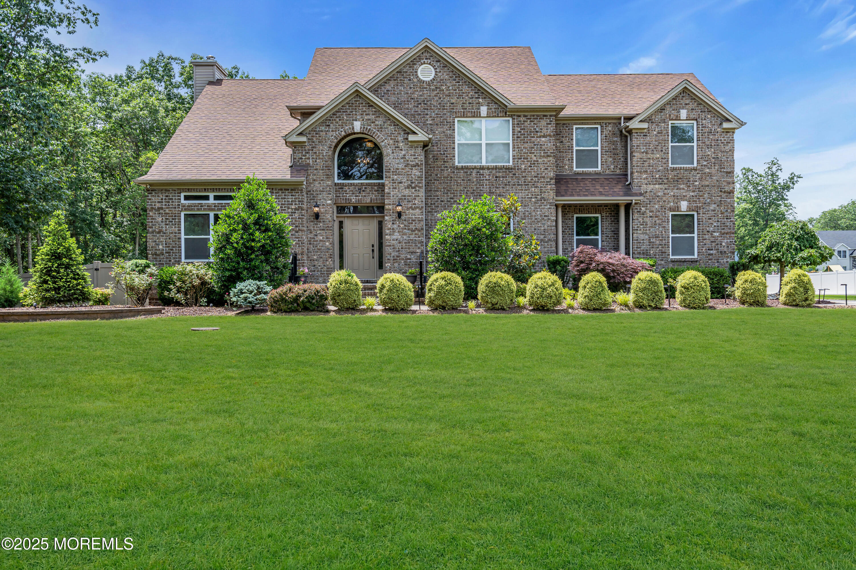 7 Holly Tree Court Jackson NJ 08527