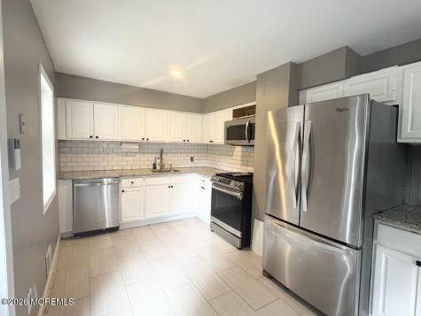 303 Stephenson Avenue Middlesex NJ 08846