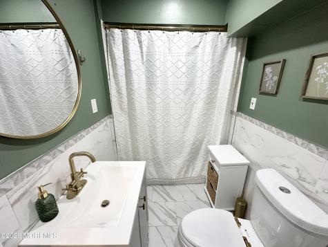 303 Stephenson Avenue Middlesex NJ 08846