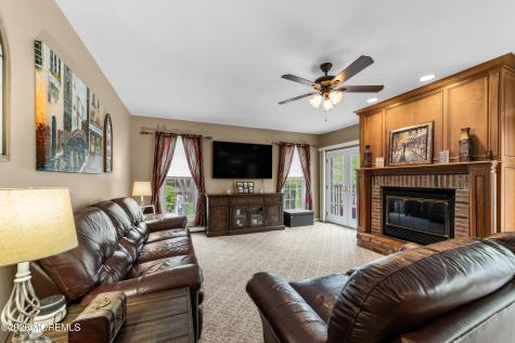 1 Pineview Court Monroe NJ 08831