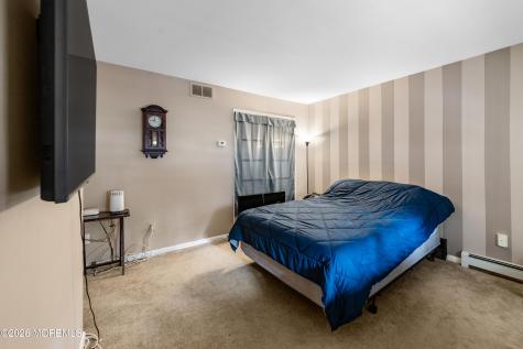 1 Pineview Court Monroe NJ 08831