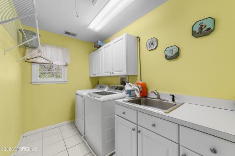 1 Pineview Court Monroe NJ 08831
