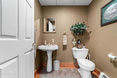 1 Pineview Court Monroe NJ 08831
