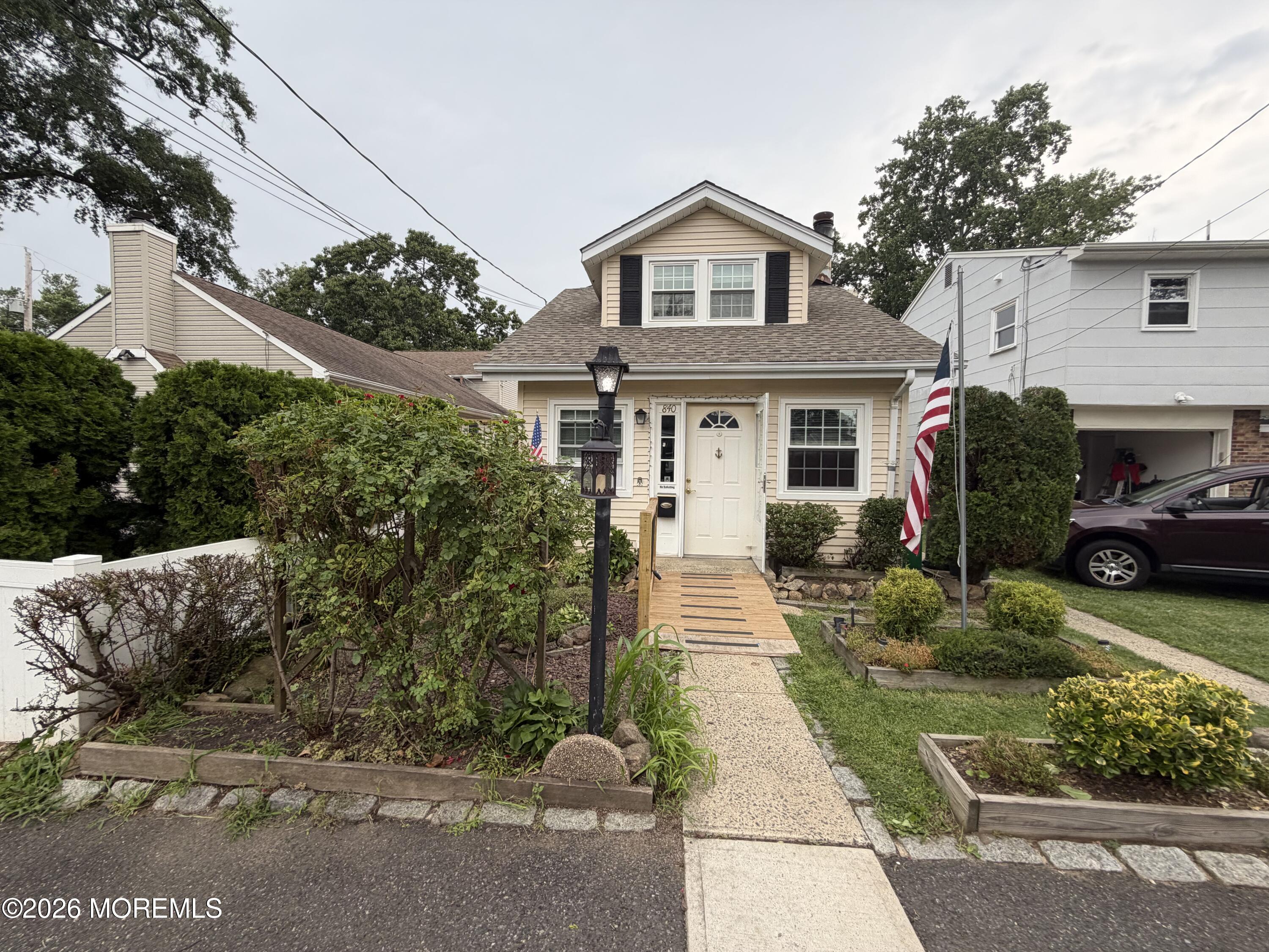 840 Brookside Avenue Keyport NJ 07735