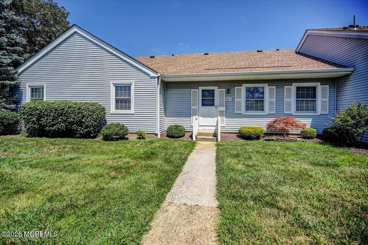 42 Piazza Correale Freehold NJ 07728
