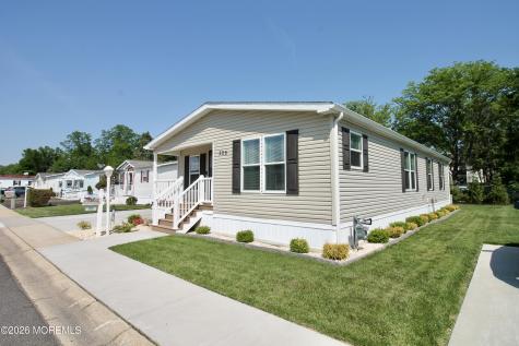 305 Farm Road Freehold NJ 07728