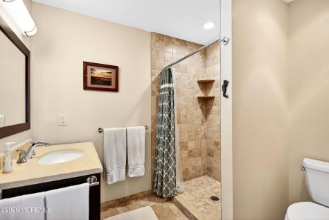 20 Edgewater Drive Tuckerton NJ 08087