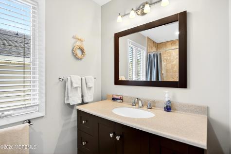 20 Edgewater Drive Tuckerton NJ 08087