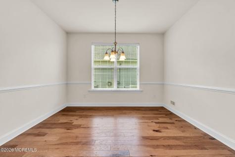 78 Woodside Lane Whiting NJ 08759