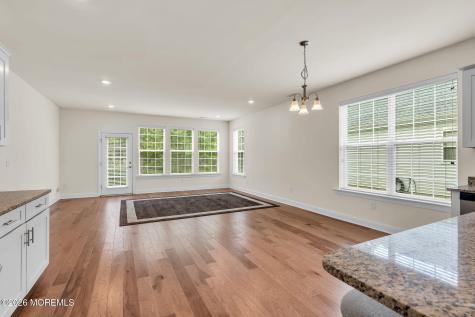 78 Woodside Lane Whiting NJ 08759