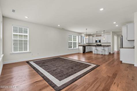 78 Woodside Lane Whiting NJ 08759