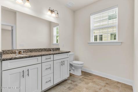 78 Woodside Lane Whiting NJ 08759