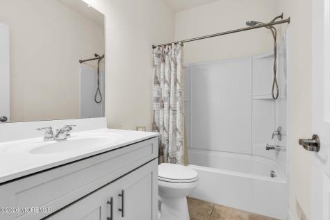 78 Woodside Lane Whiting NJ 08759