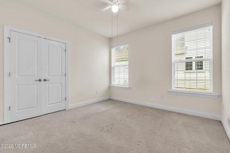 78 Woodside Lane Whiting NJ 08759