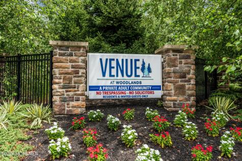 78 Woodside Lane Whiting NJ 08759