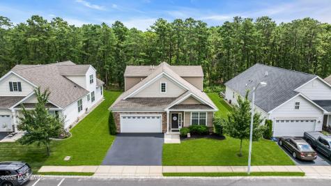 78 Woodside Lane Whiting NJ 08759