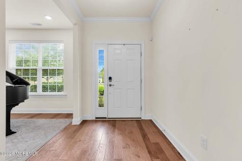 78 Woodside Lane Whiting NJ 08759