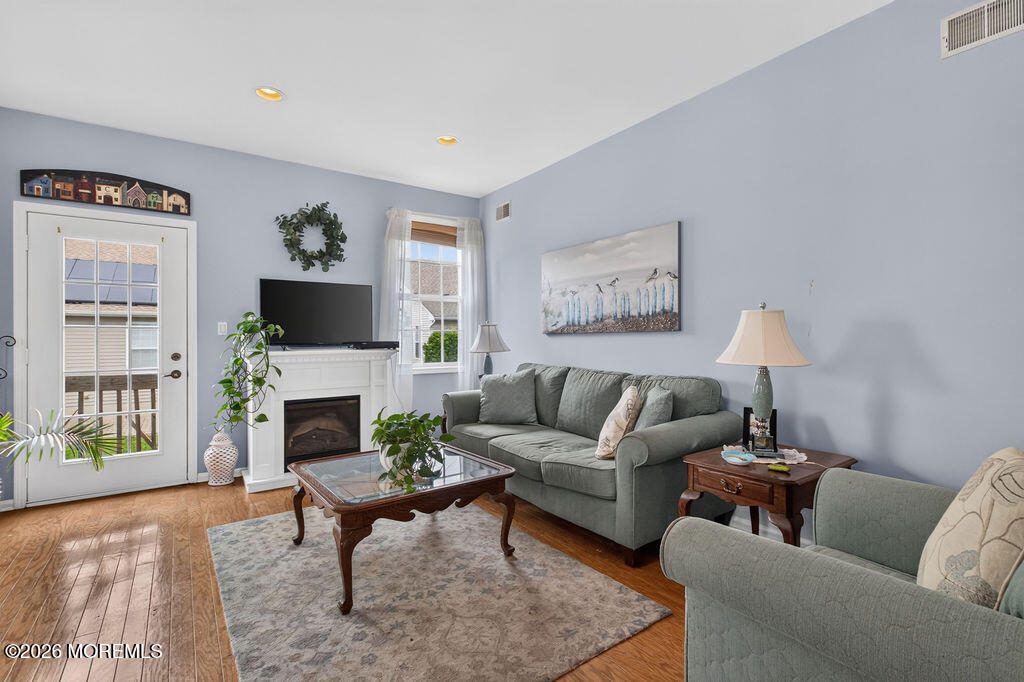 21 Snowberry Lane Howell NJ 07731