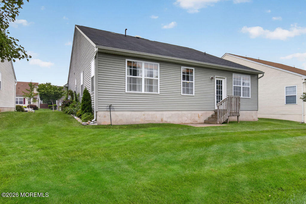 21 Snowberry Lane Howell NJ 07731