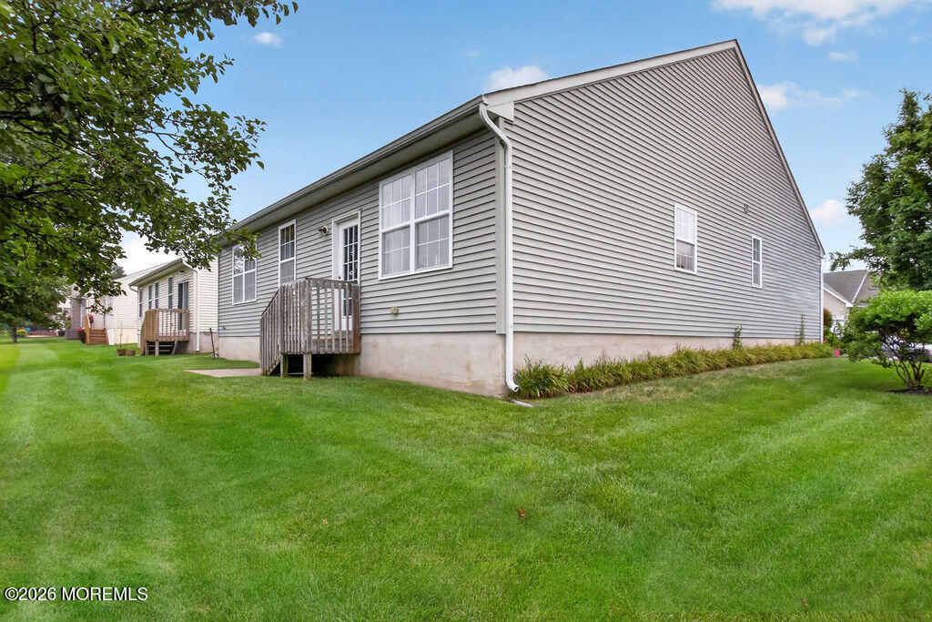 21 Snowberry Lane Howell NJ 07731