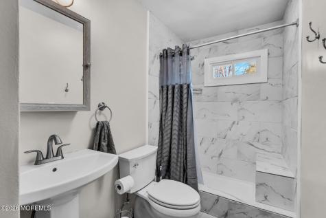 8 Peach Tree Street Jackson NJ 08527