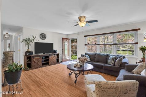8 Peach Tree Street Jackson NJ 08527