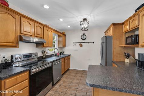 8 Peach Tree Street Jackson NJ 08527