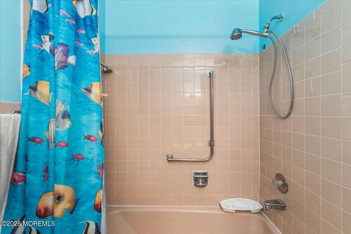 6 Mason Lane Whiting NJ 08759