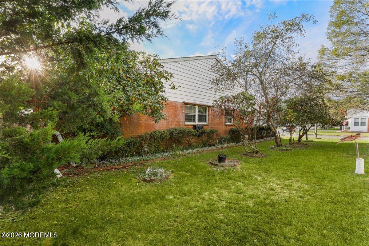 6 Mason Lane Whiting NJ 08759