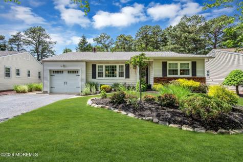 7 Nostrand Drive Toms River NJ 08757