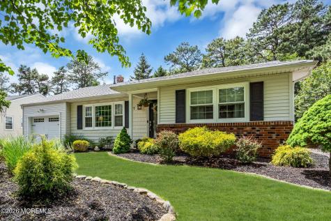 7 Nostrand Drive Toms River NJ 08757