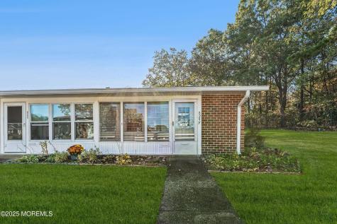829F Balmoral Court Lakewood NJ 08701