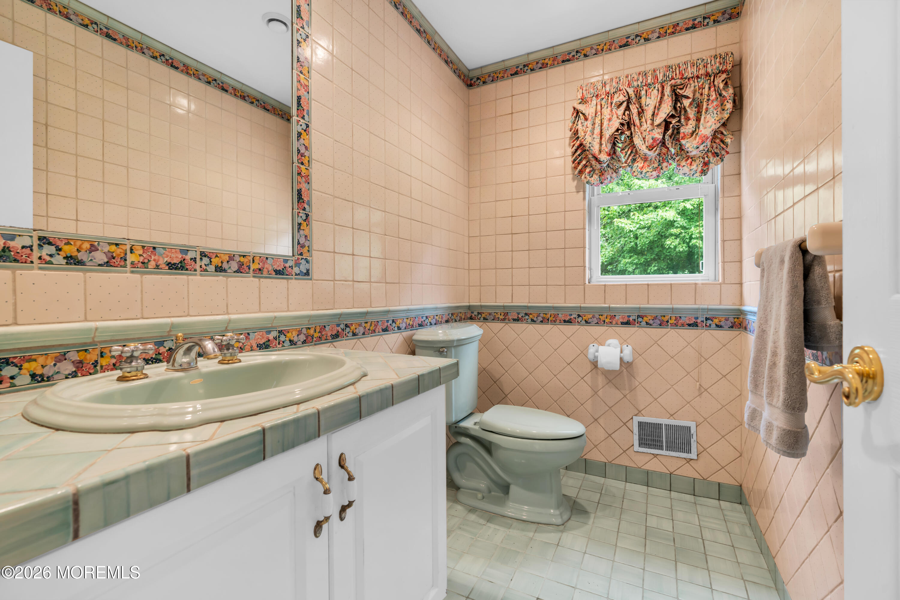 30 Amagansett Drive Morganville NJ 07751