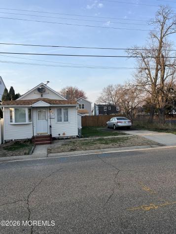 427 Sullivan Place Union Beach NJ 07735