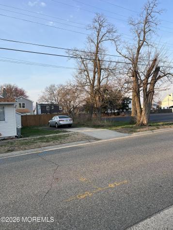 427 Sullivan Place Union Beach NJ 07735