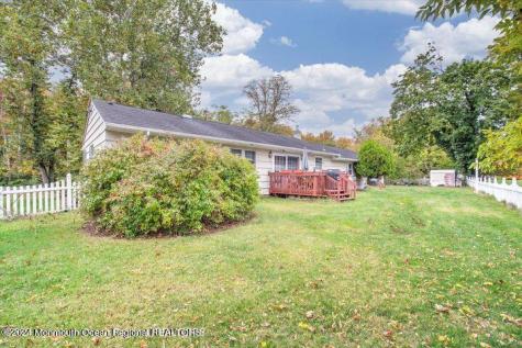 138 Freehold Road Manalapan NJ 07726