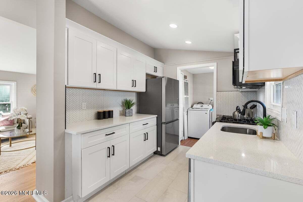 35 Deer Way Manalapan NJ 07726