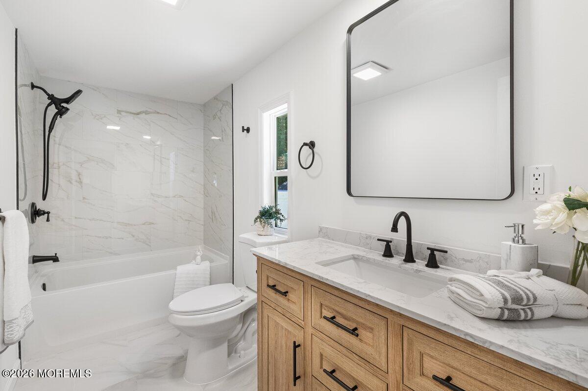35 Deer Way Manalapan NJ 07726
