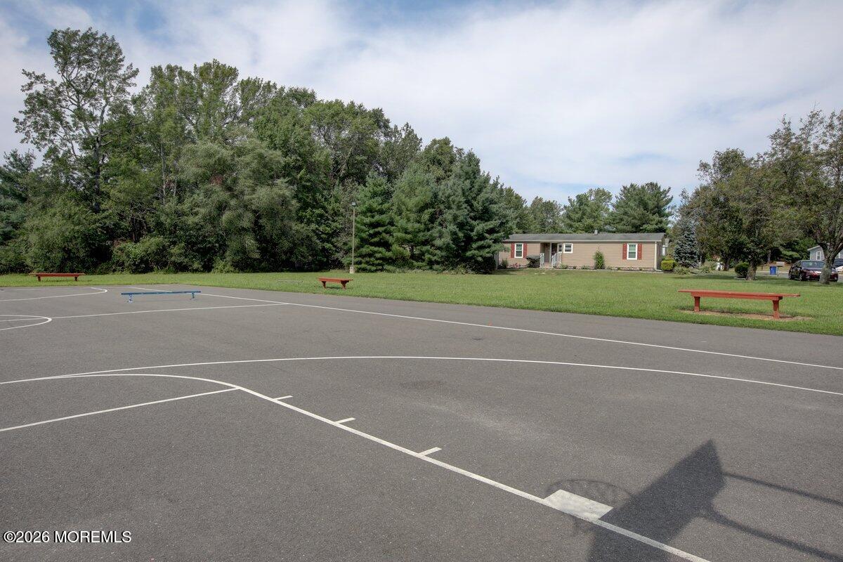 35 Deer Way Manalapan NJ 07726