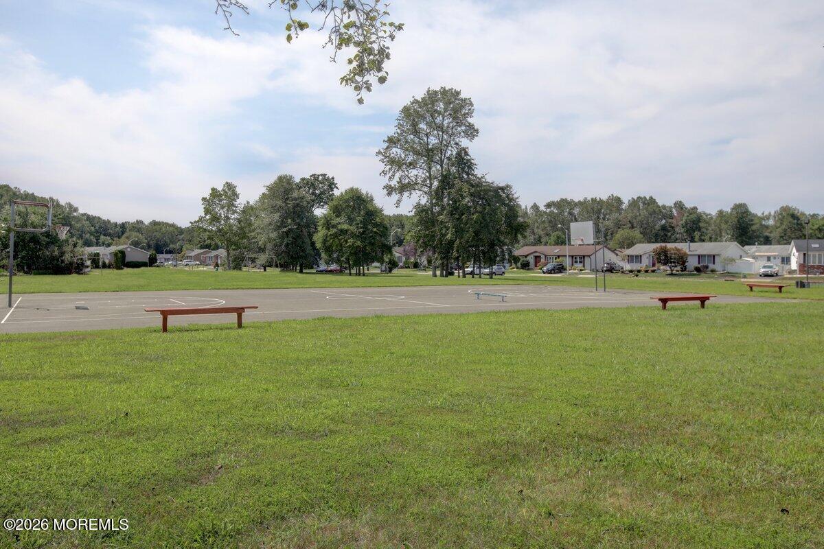 35 Deer Way Manalapan NJ 07726