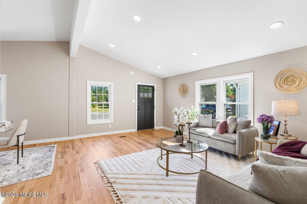 35 Deer Way Manalapan NJ 07726