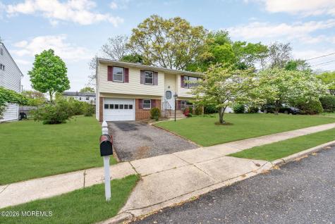 586 Pennsylvania Avenue Brick NJ 08724